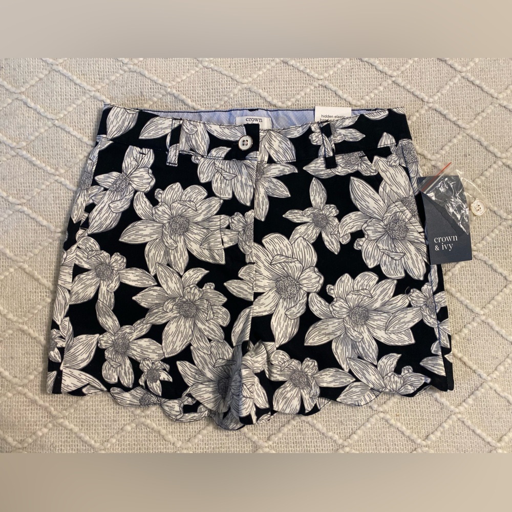 ✨NWT✨ Girls Floral Shorts